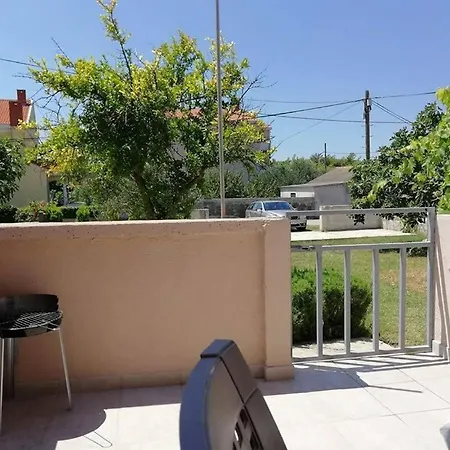 Apartment Privlaka Holiday Apartments Ivana & Ivan *