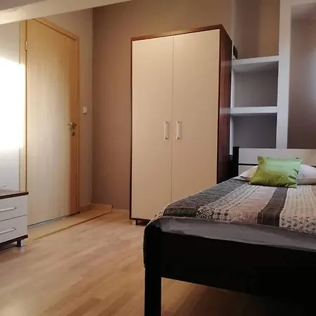 Privlaka Holiday Apartments Ivana & Ivan * 普利拉卡